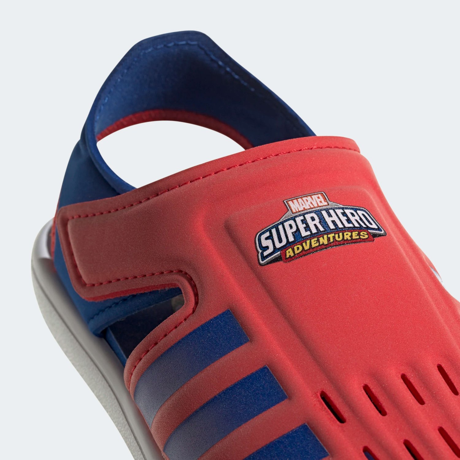 Sandały dziecięce Water Sandals Marvel x Adidas (vivid red